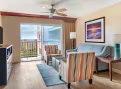Condo in Lahaina · ★4.67 · 1 bedroom · 2 beds · 1 bath - Photo 3