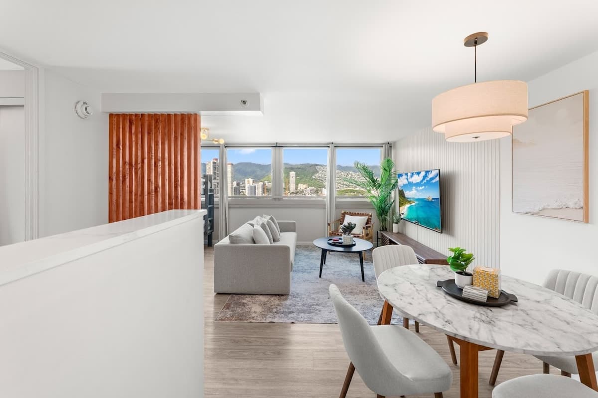 Rental unit in Honolulu · ★4.92 · 1 bedroom · 6 beds · 1 private bath - Photo 1