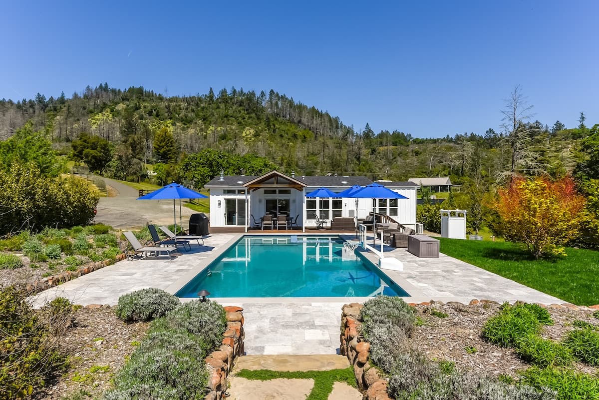 Chic Kenwood Cottage with Heated Pool & Park Views - Photo 1