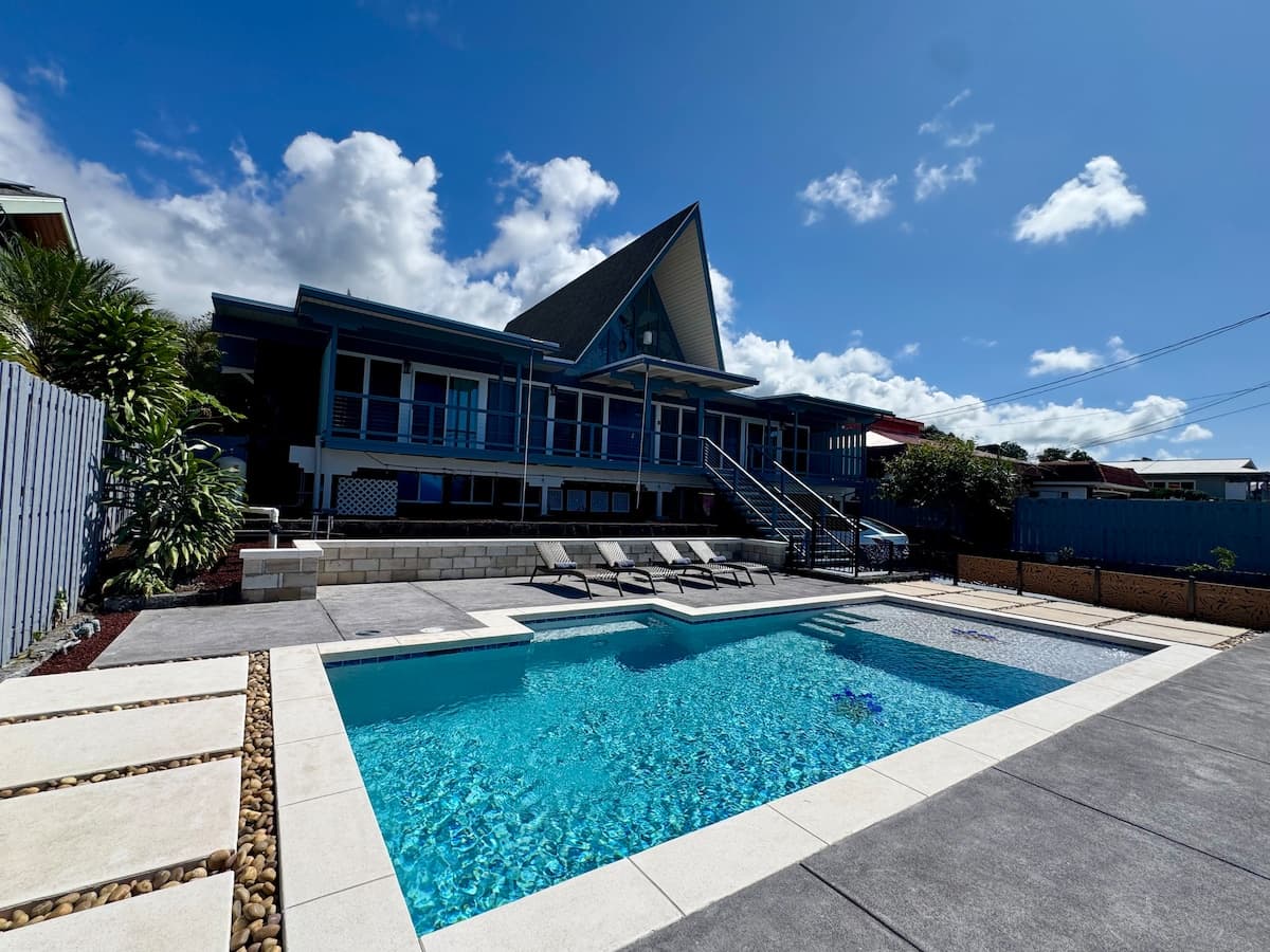 Home in Kailua-Kona · ★5.0 · 5 bedrooms · 7 beds · 4 baths - Photo 1