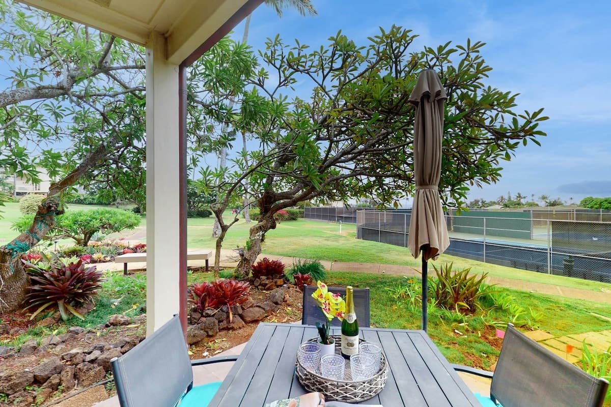 Condo in Koloa · ★4.86 · 2 bedrooms · 3 beds · 2 shared baths - Photo 3