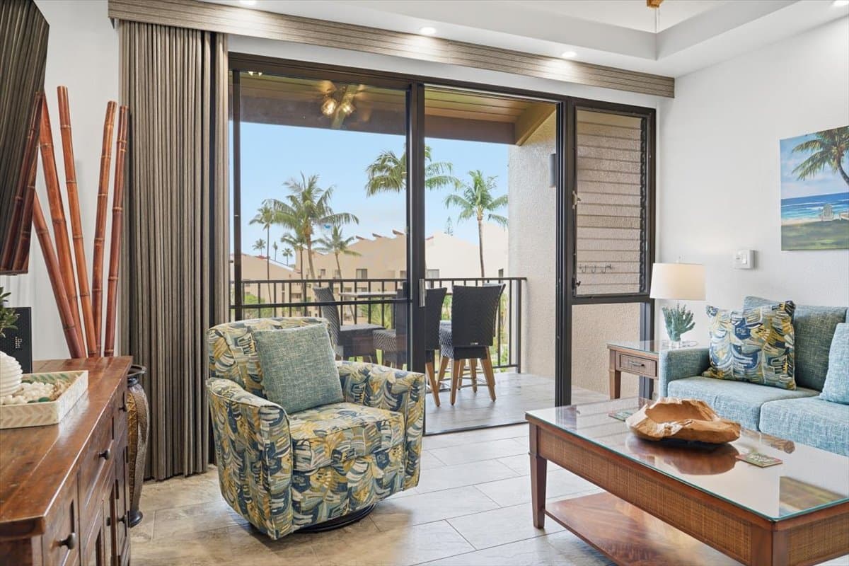Condo in Kihei · ★4.81 · 2 bedrooms · 4 beds · 2 private baths - Photo 4