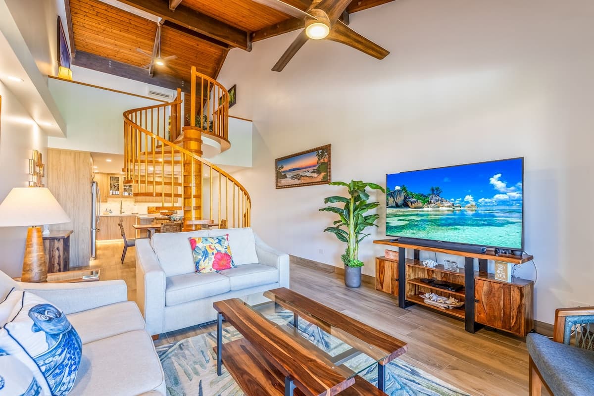Condo in Kihei · ★4.92 · 2 bedrooms · 4 beds · 2 baths - Photo 3