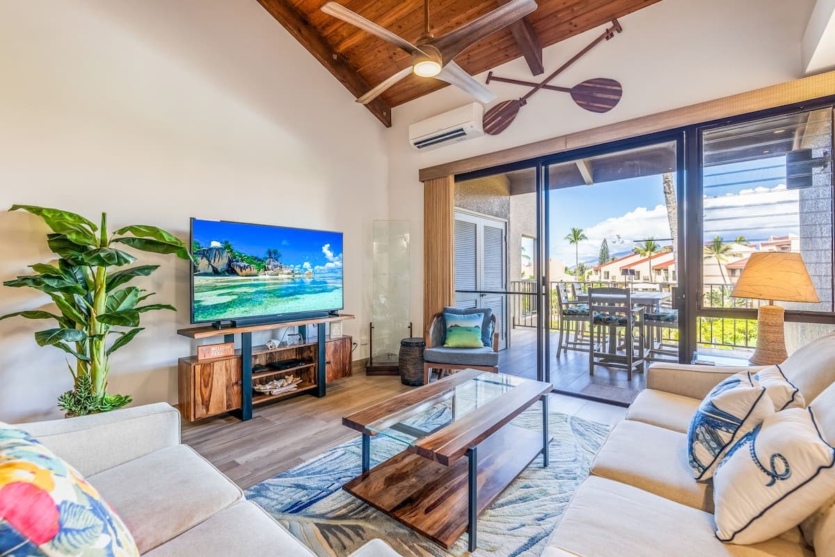Condo in Kihei · ★4.92 · 2 bedrooms · 4 beds · 2 baths - Photo 4