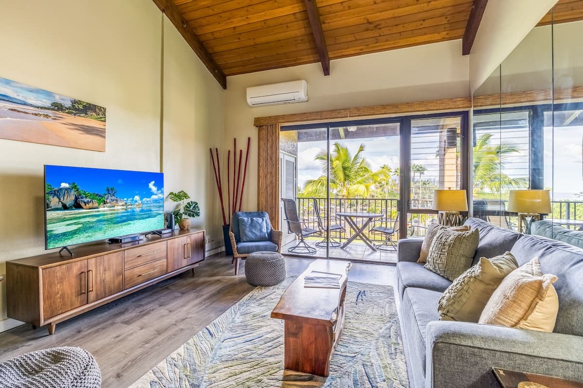 Condo in Kihei · ★4.83 · 2 bedrooms · 4 beds · 2 private baths - Photo 1