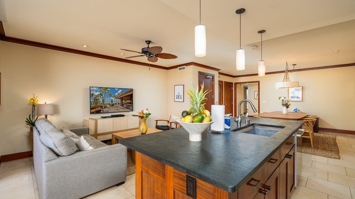 Villa in Kapolei · ★5.0 · 2 bedrooms · 3 beds · 2 shared baths - Photo 3