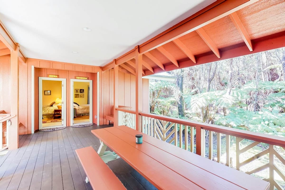 Home in Volcano · ★4.48 · 3 bedrooms · 3 beds · 3 shared baths - Photo 5