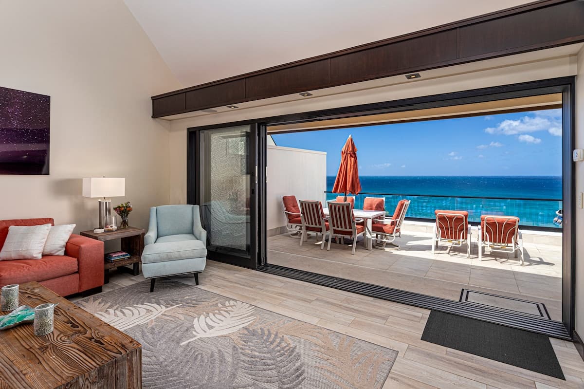 Premiere Puu Poa 407 - Penthouse - AC -Oceanfront - Photo 1