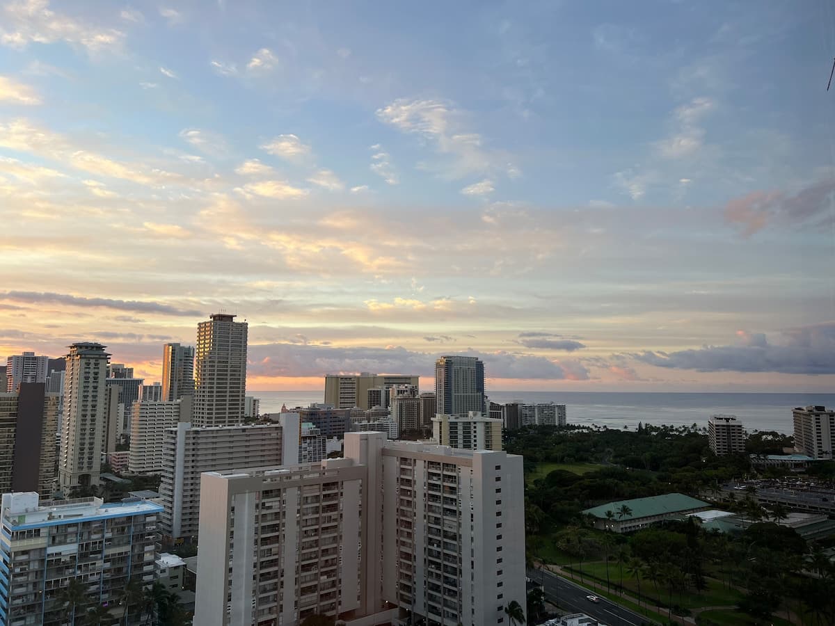 29th FL 2BR/2BA • Ocean & Diamond Head View - Photo 4