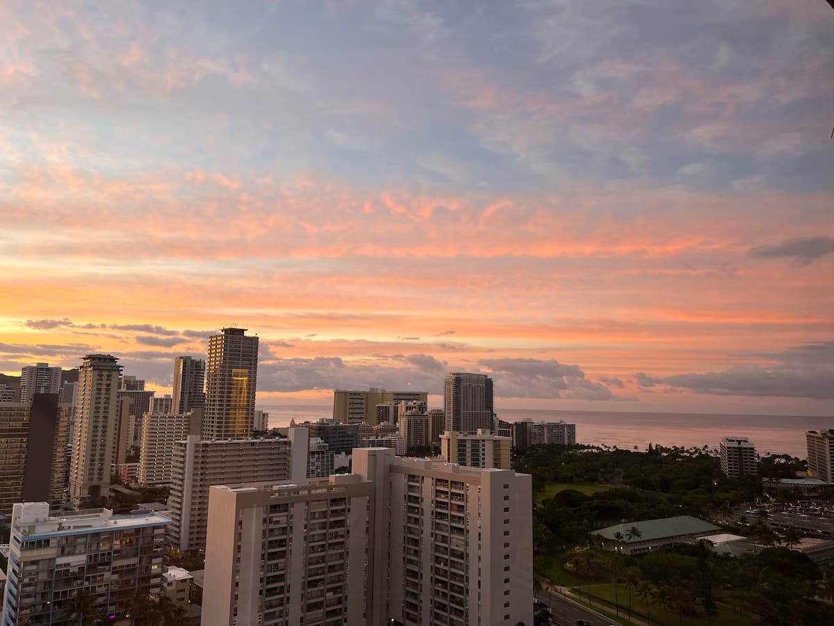 29th FL 2BR/2BA • Ocean & Diamond Head View - Photo 3