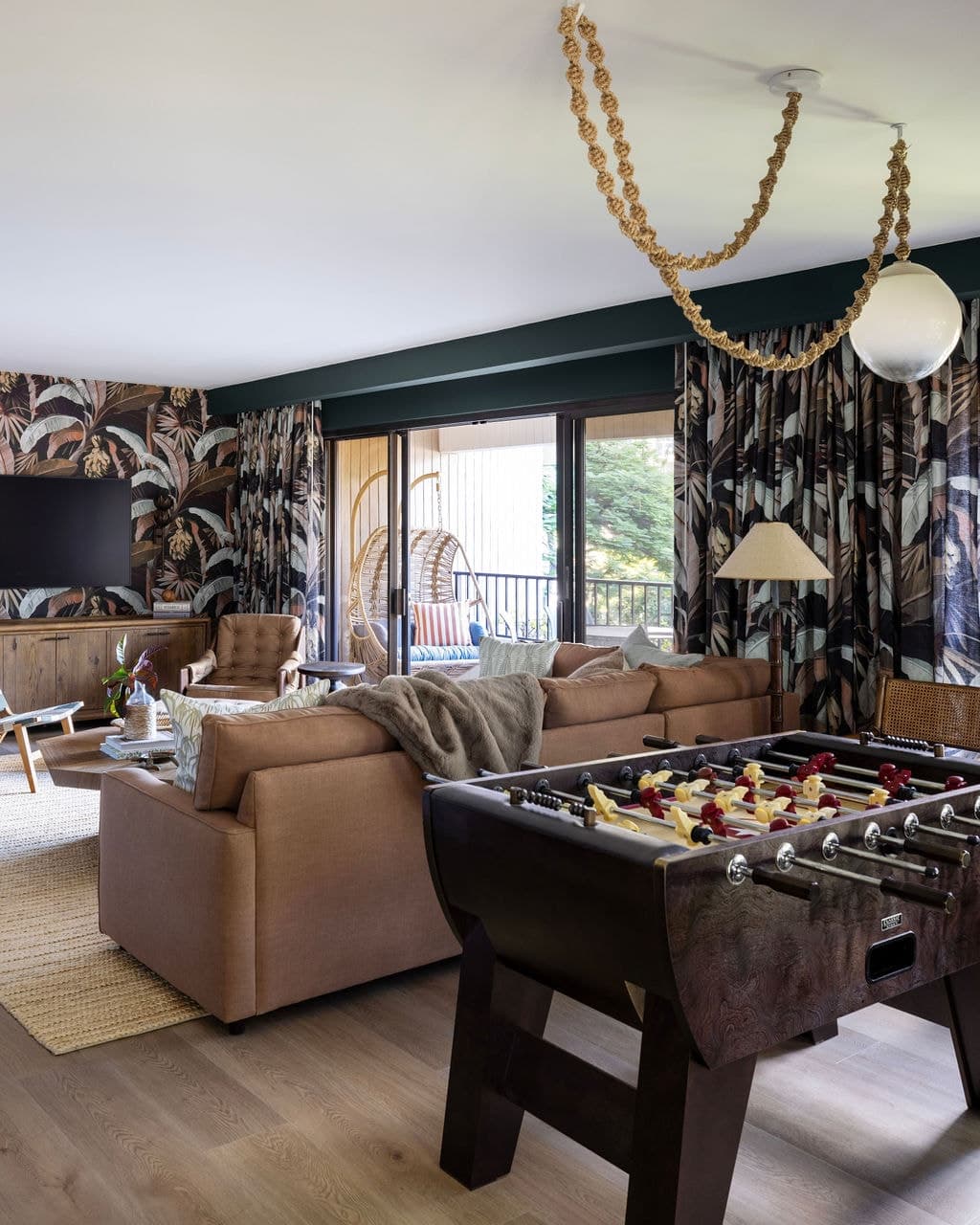 Condo in Lahaina · ★4.96 · 2 bedrooms · 4 beds · 2 private baths - Photo 5