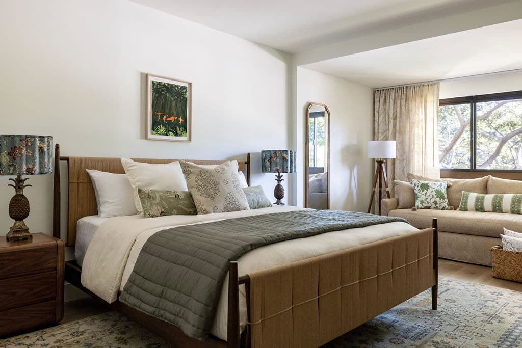 Condo in Lahaina · ★4.96 · 2 bedrooms · 4 beds · 2 private baths - Photo 1
