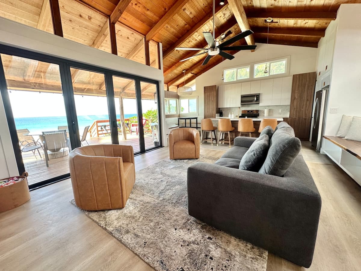 Home in Haleiwa · ★4.86 · 4 bedrooms · 8 beds · 3 private baths - Photo 5
