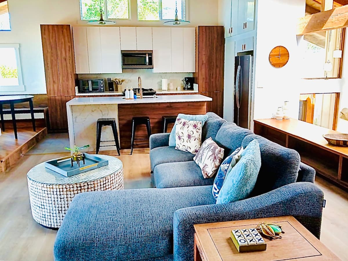 Home in Haleiwa · ★4.86 · 4 bedrooms · 8 beds · 3 private baths - Photo 2