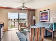 Condo in Lahaina · ★4.92 · 1 bedroom · 2 beds · 1 private bath - Photo 2