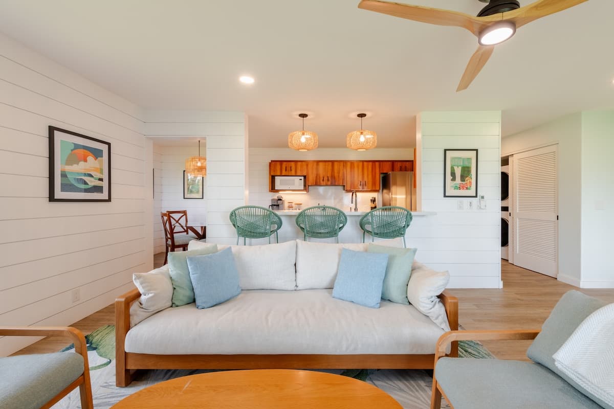 Brand new Luxury Oceanfront Living in Kona with AC - Photo 5