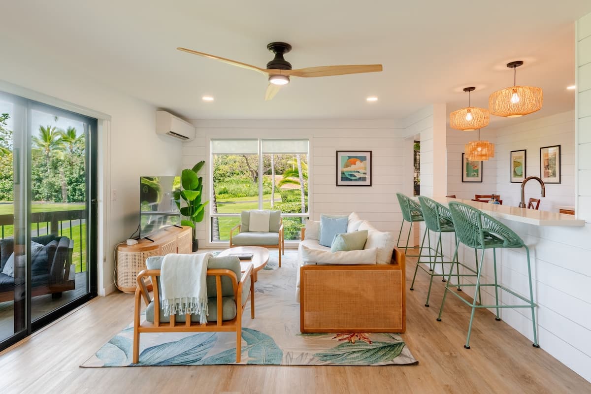 Brand new Luxury Oceanfront Living in Kona with AC - Photo 2
