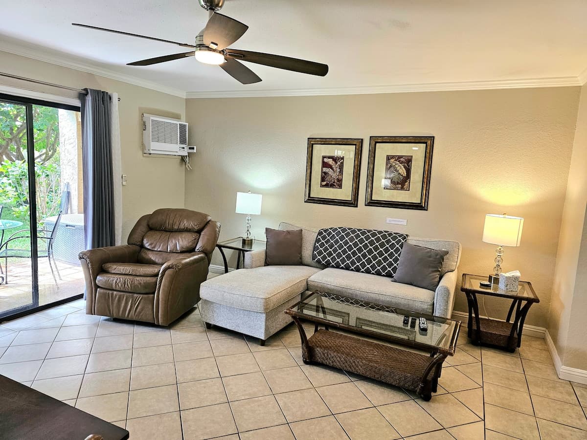 Condo in Kihei · ★4.83 · 1 bedroom · 2 beds · 1 bath - Photo 1