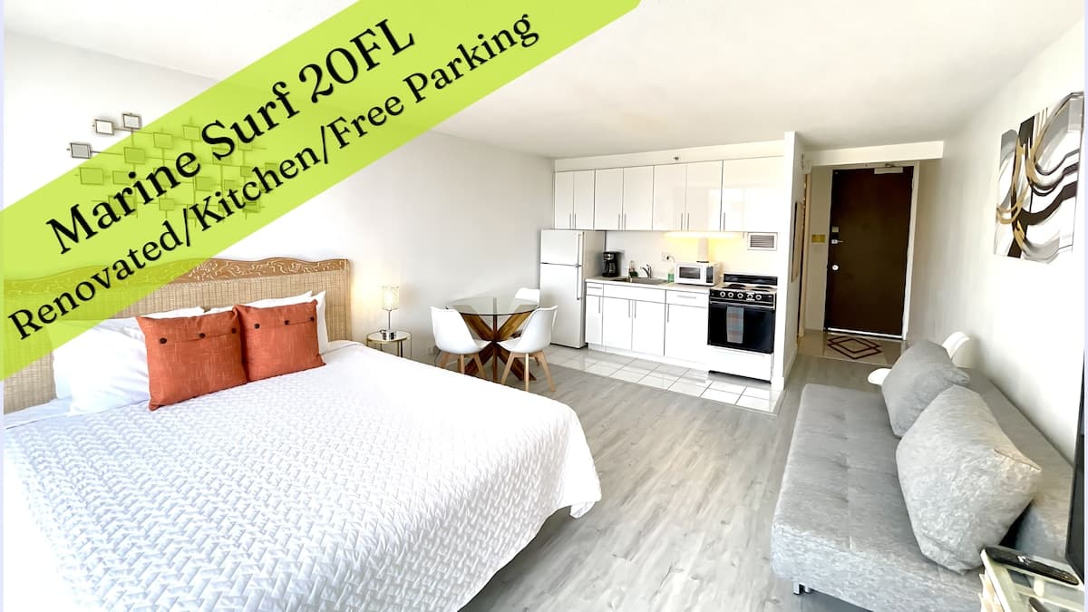 Condo in Honolulu · ★4.63 · Studio · 1 bed · 1 private bath - Photo 1