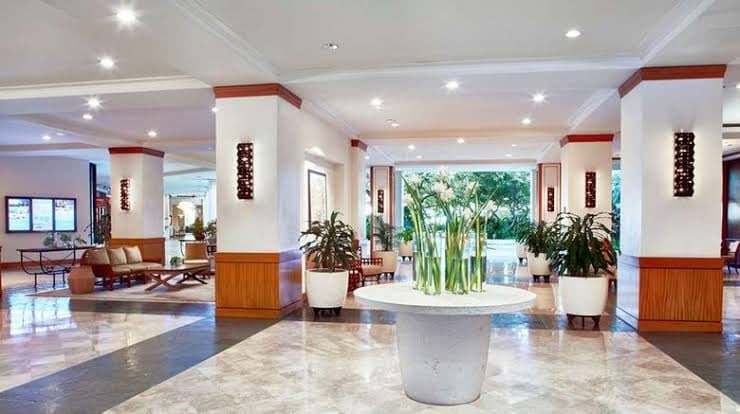 Condo in Honolulu · ★4.72 · 1 bedroom · 3 beds · 1 private bath - Photo 4