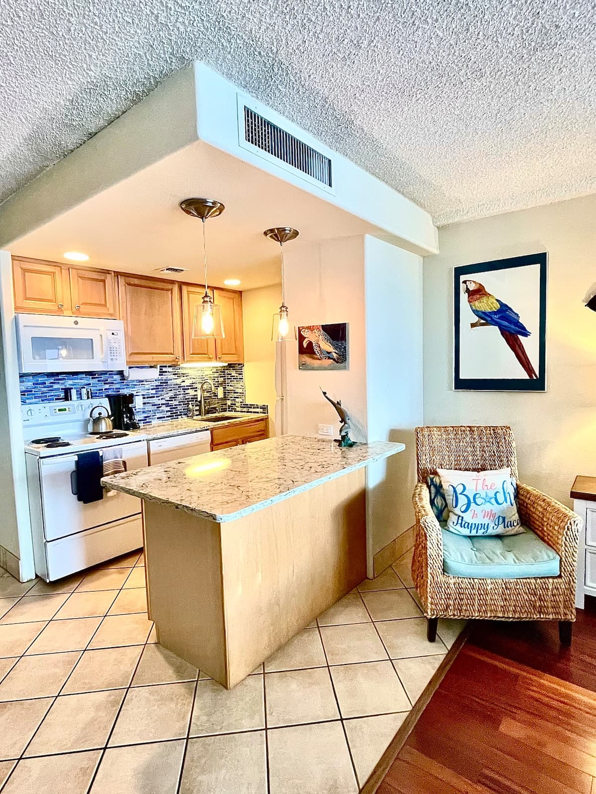 Condo in Lahaina · ★4.89 · 1 bedroom · 1 bed · 1 bath - Photo 1