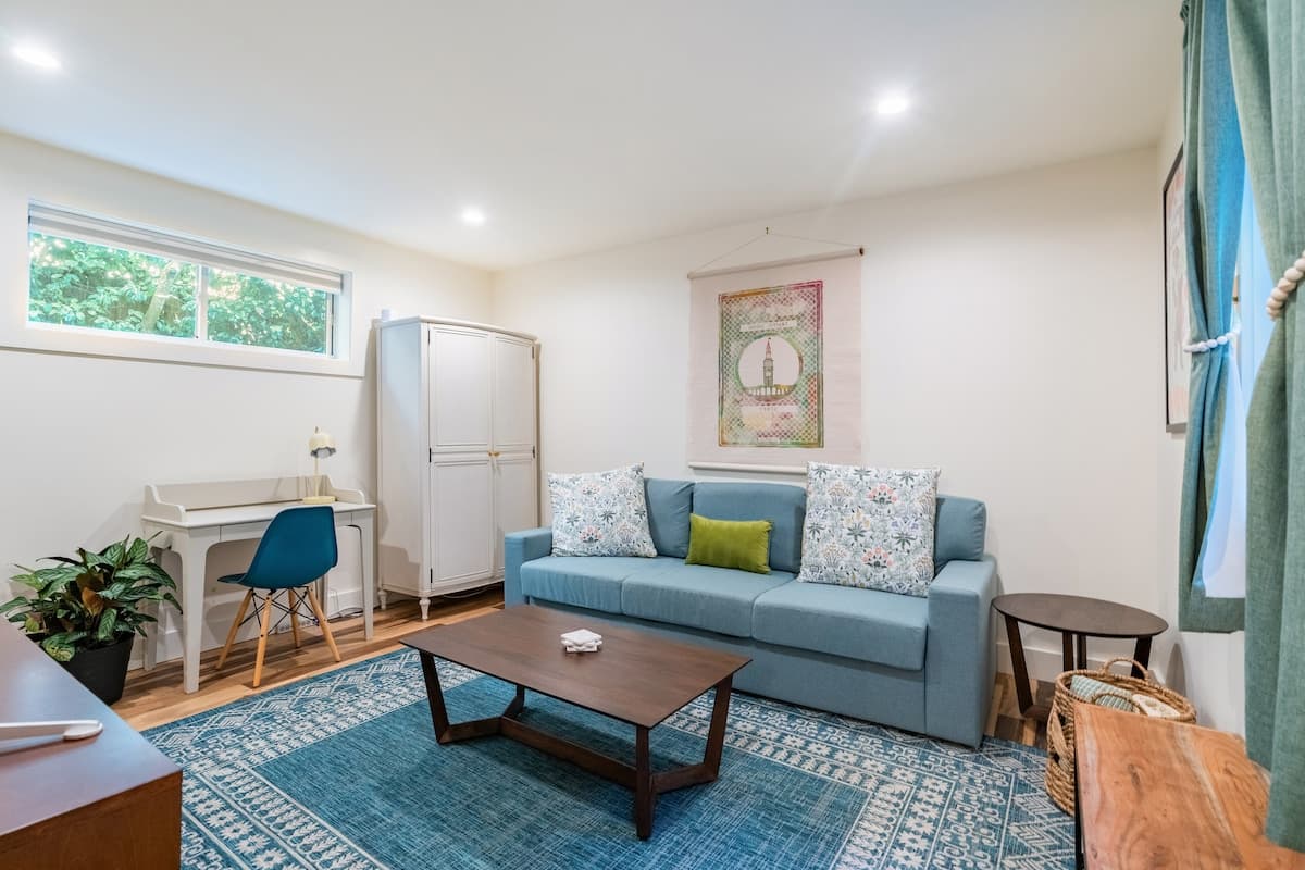 Brand-new, Cheery & Private Flat w/ Outdoor Patio - Photo 1