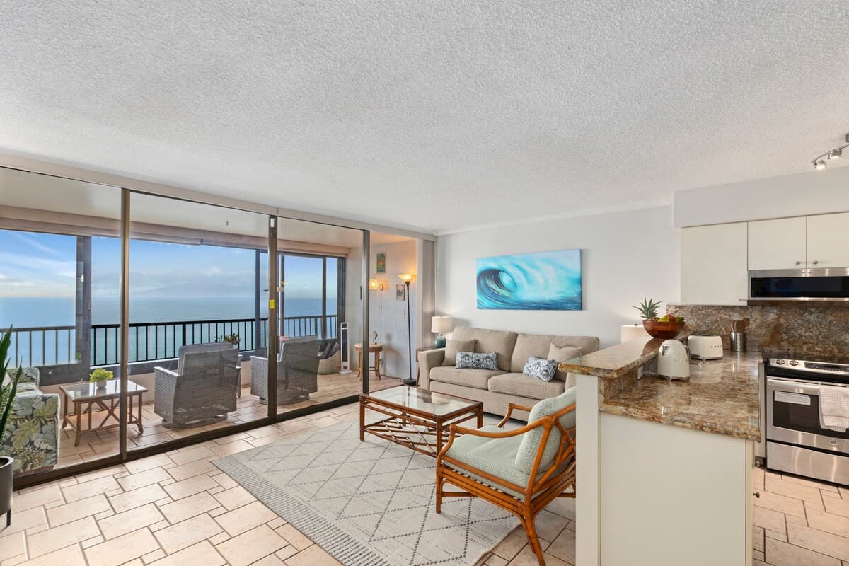 Wake Up Over The Pacific, Oceanfront Maui Retreat - Photo 4