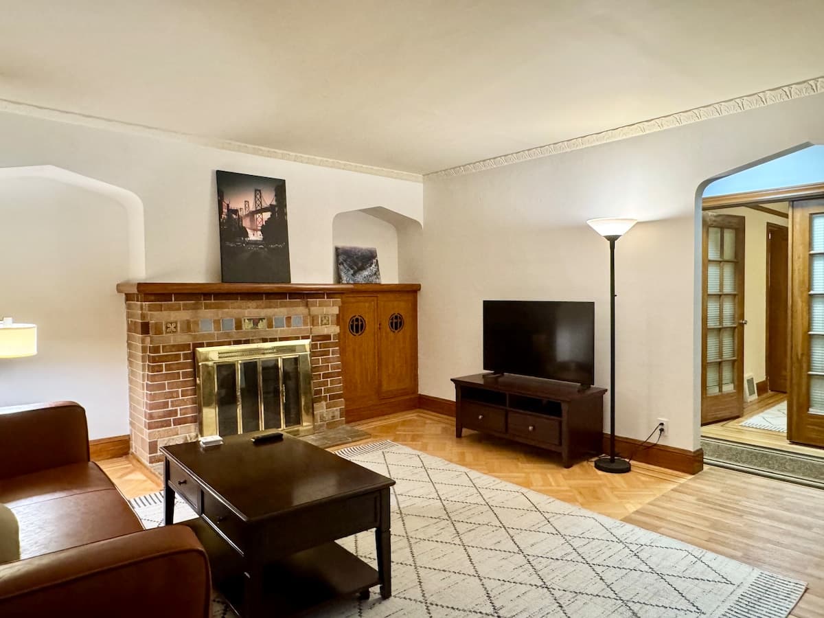 SF Home Near BART, 4 Min Walk to Station - Photo 3