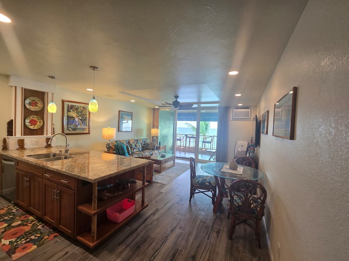 Condo in Kailua-Kona · ★5.0 · 1 bedroom · 1 bed · 1 bath - Photo 4