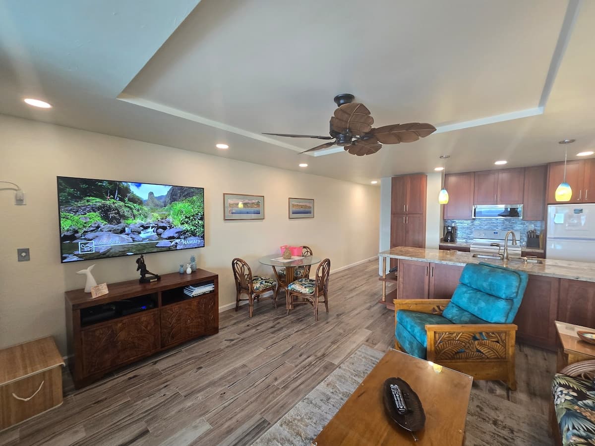 Condo in Kailua-Kona · ★5.0 · 1 bedroom · 1 bed · 1 bath - Photo 3