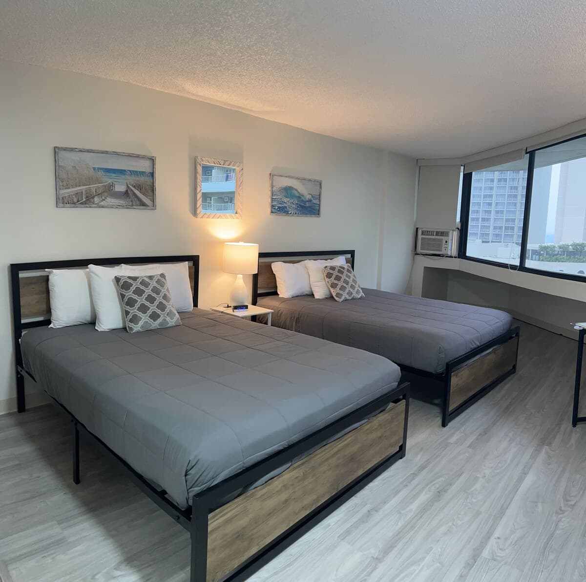 Waikiki Summer Stay Near Everything | 4 Studios - Photo 4