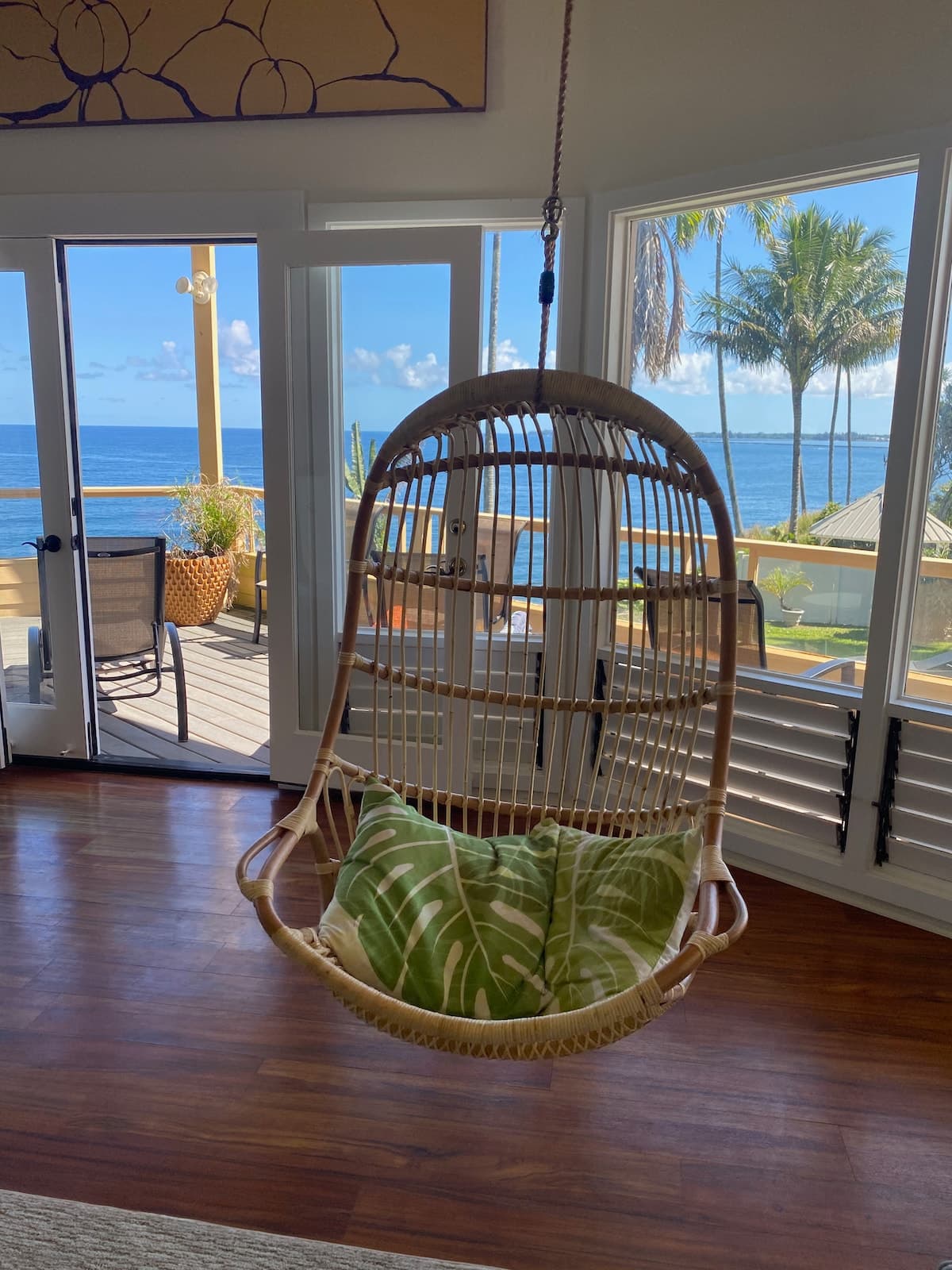 Home in Hilo · ★5.0 · 3 bedrooms · 7 beds · 3 private baths - Photo 1