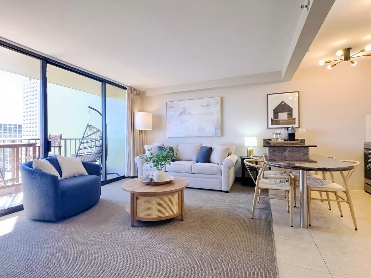 21F-Beautiful Waikiki 1BR-Near Beach~ - Photo 3