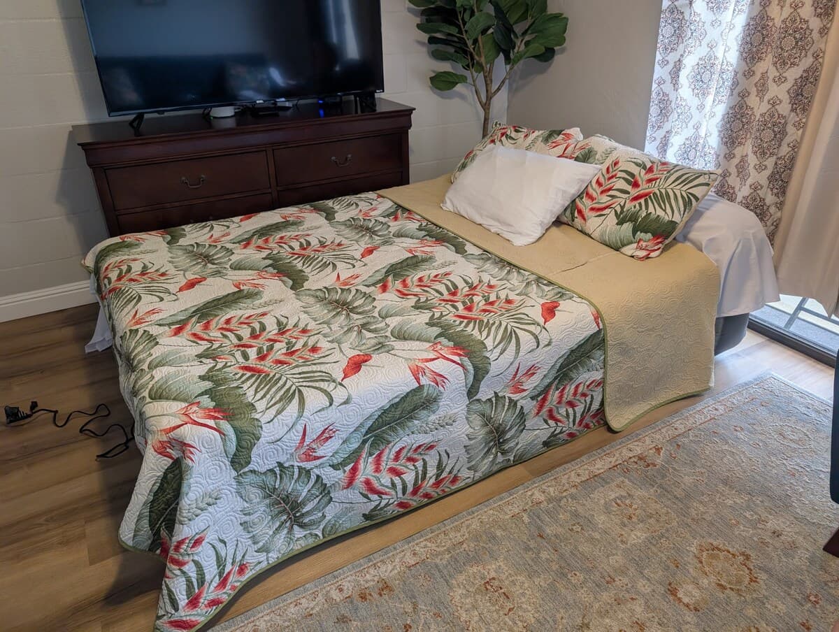 Condo in Kailua-Kona · ★5.0 · 1 bedroom · 2 beds · 1 bath - Photo 4