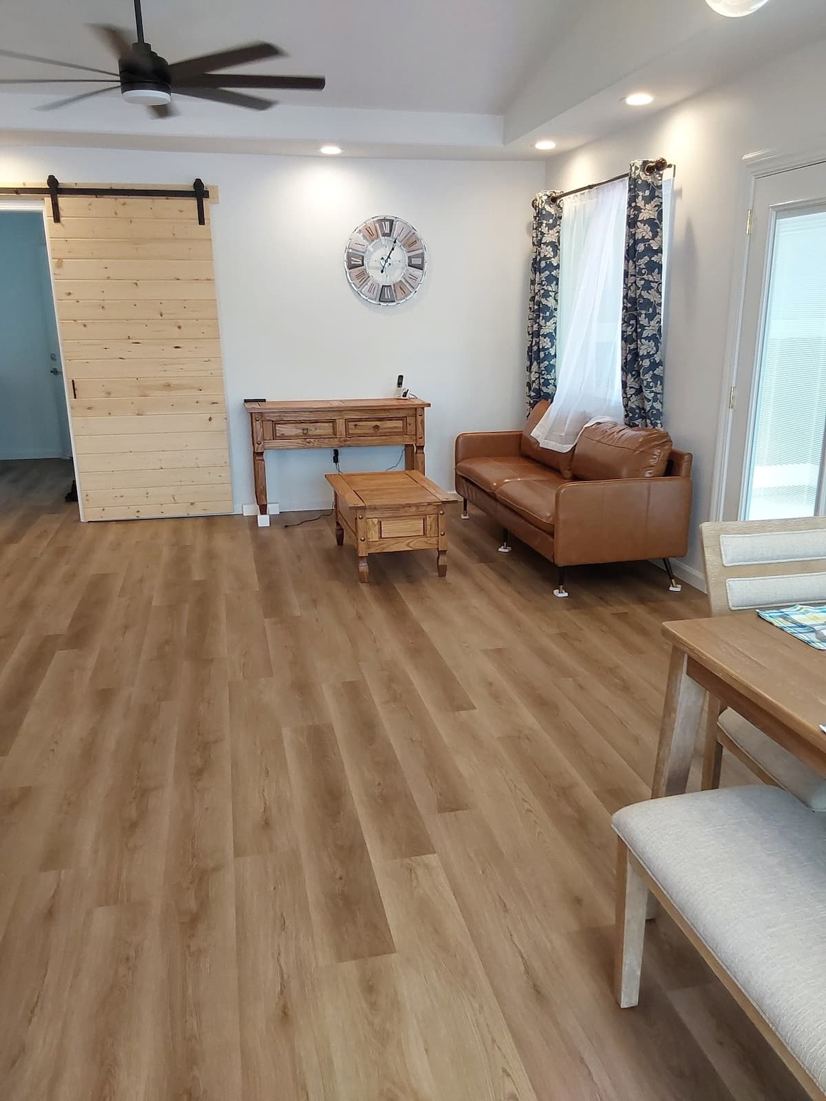 Home in Pahoa · ★5.0 · 2 bedrooms · 2 beds · 1 private bath - Photo 2