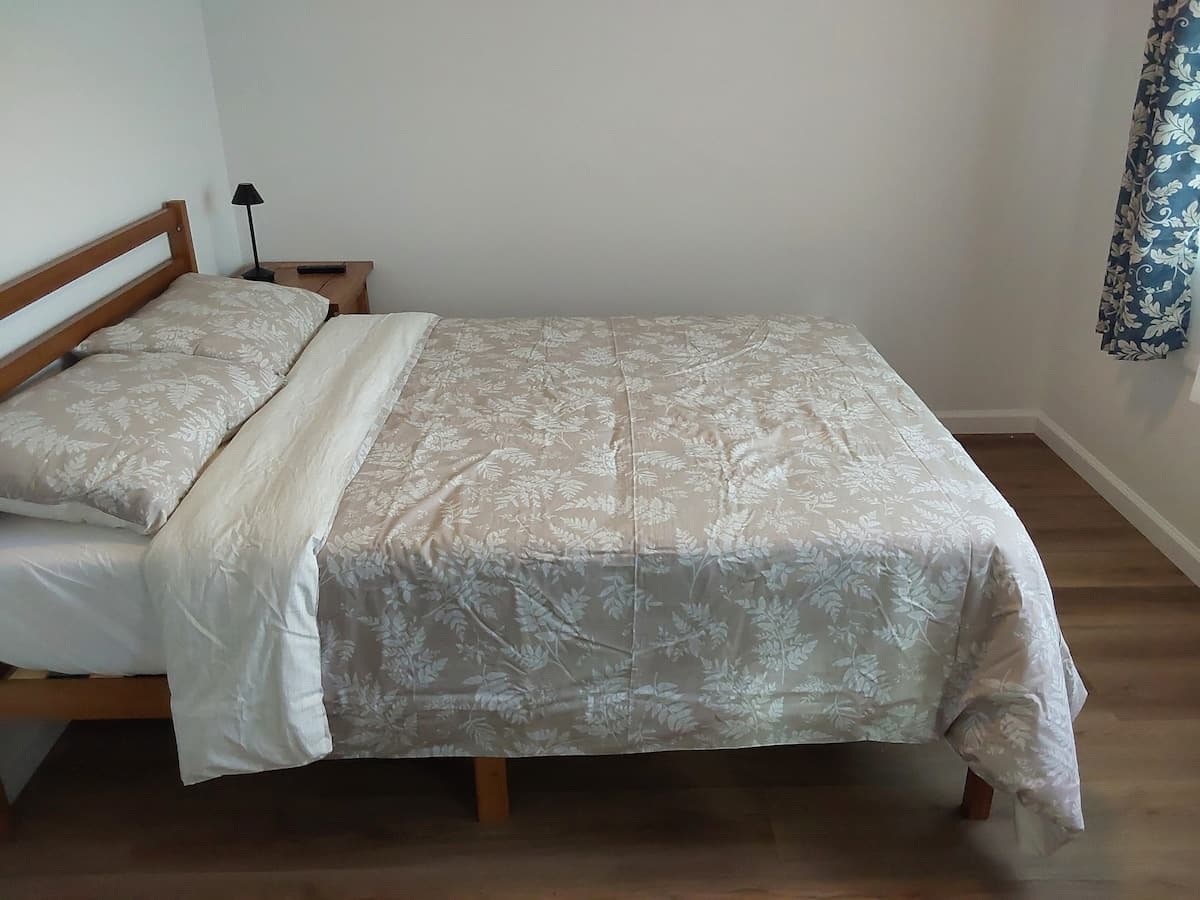 Home in Pahoa · ★5.0 · 1 bedroom · 1 bed · 1 shared bath - Photo 3