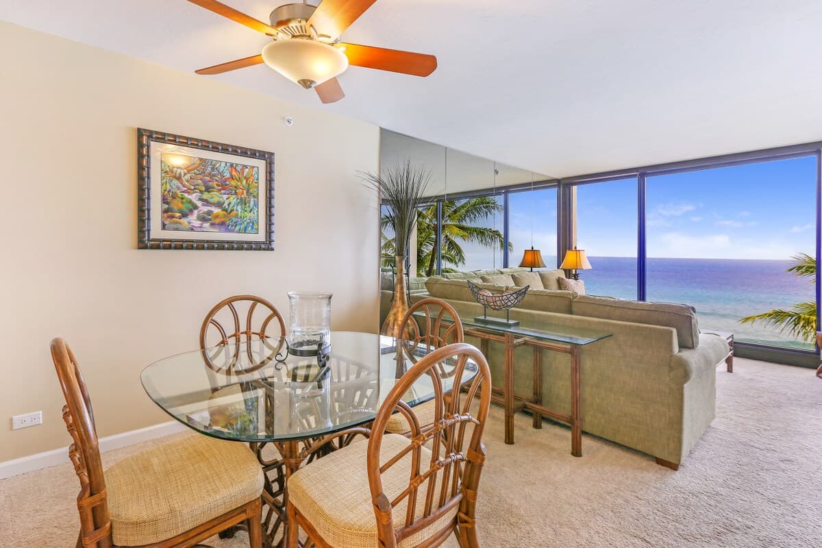 Condo in Lahaina · ★4.97 · 1 bedroom · 2 beds · 1 bath - Photo 5