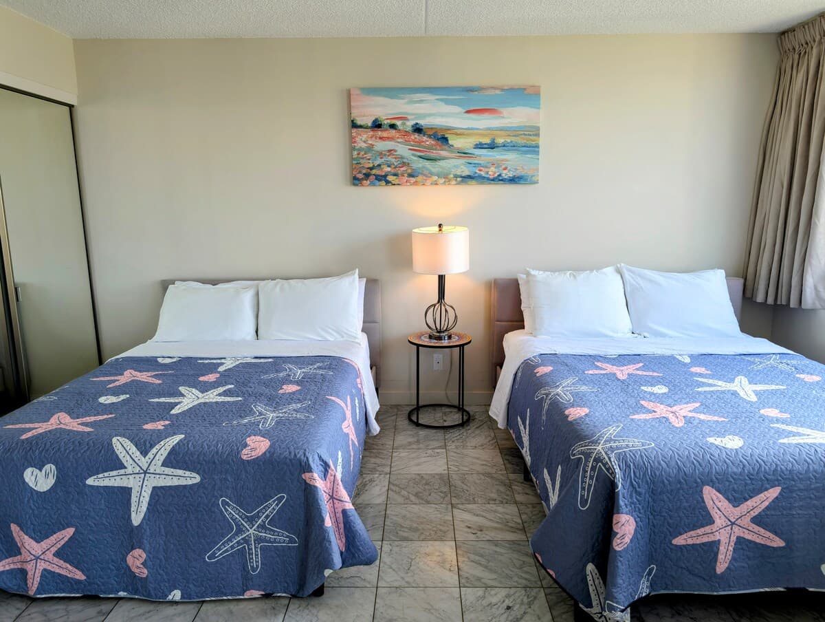 Condo in Honolulu · ★4.97 · 1 bedroom · 3 beds · 1 private bath - Photo 1