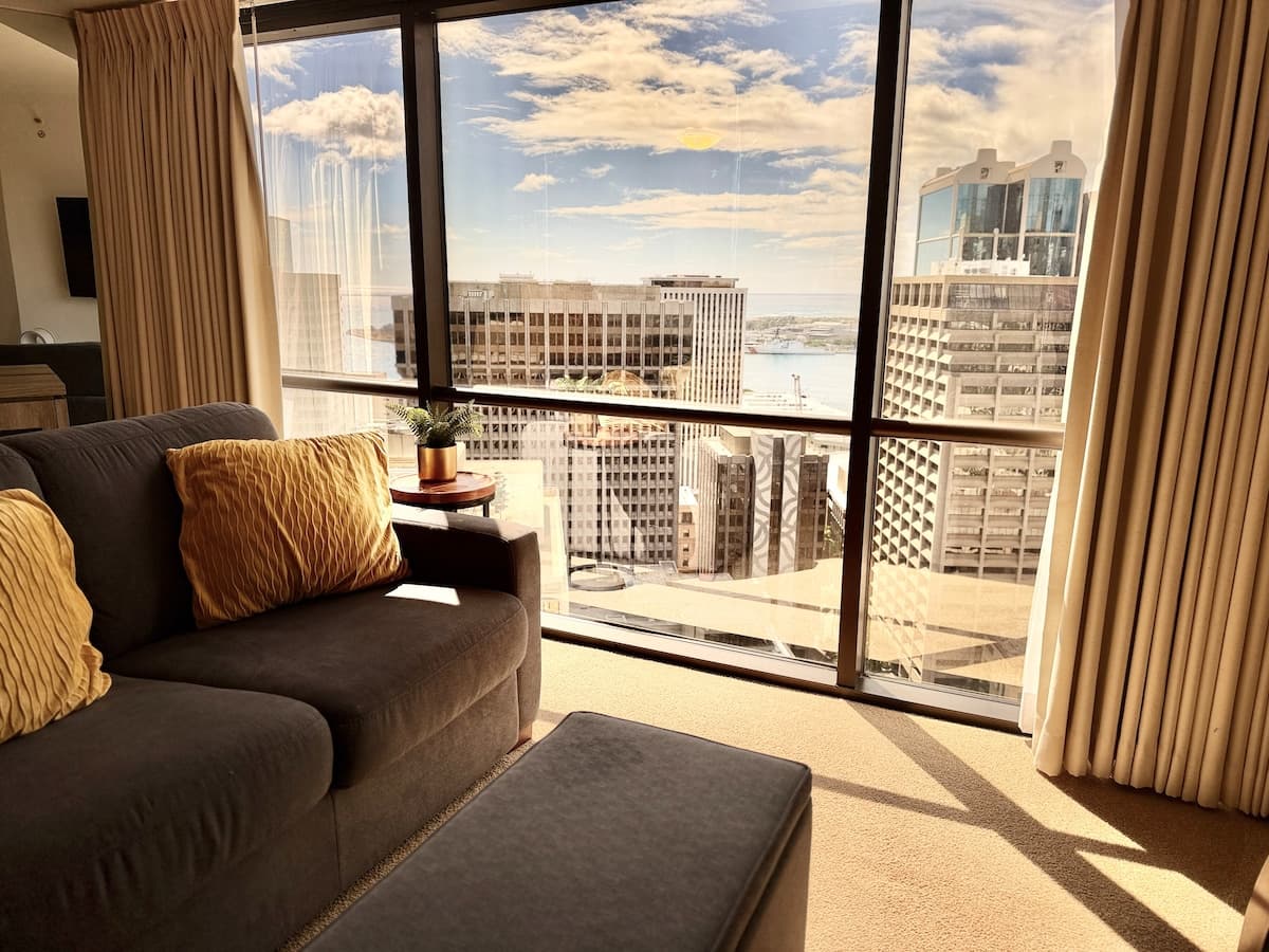 Honolulu Ocean View Abode w/ Parking, AC & Laundry - Photo 5