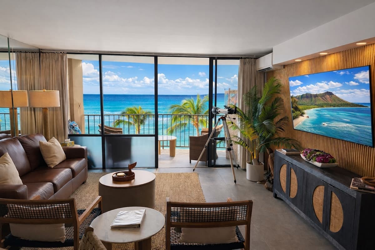 Condo in Lahaina · ★5.0 · 1 bedroom · 1 bed · 1 bath - Photo 1