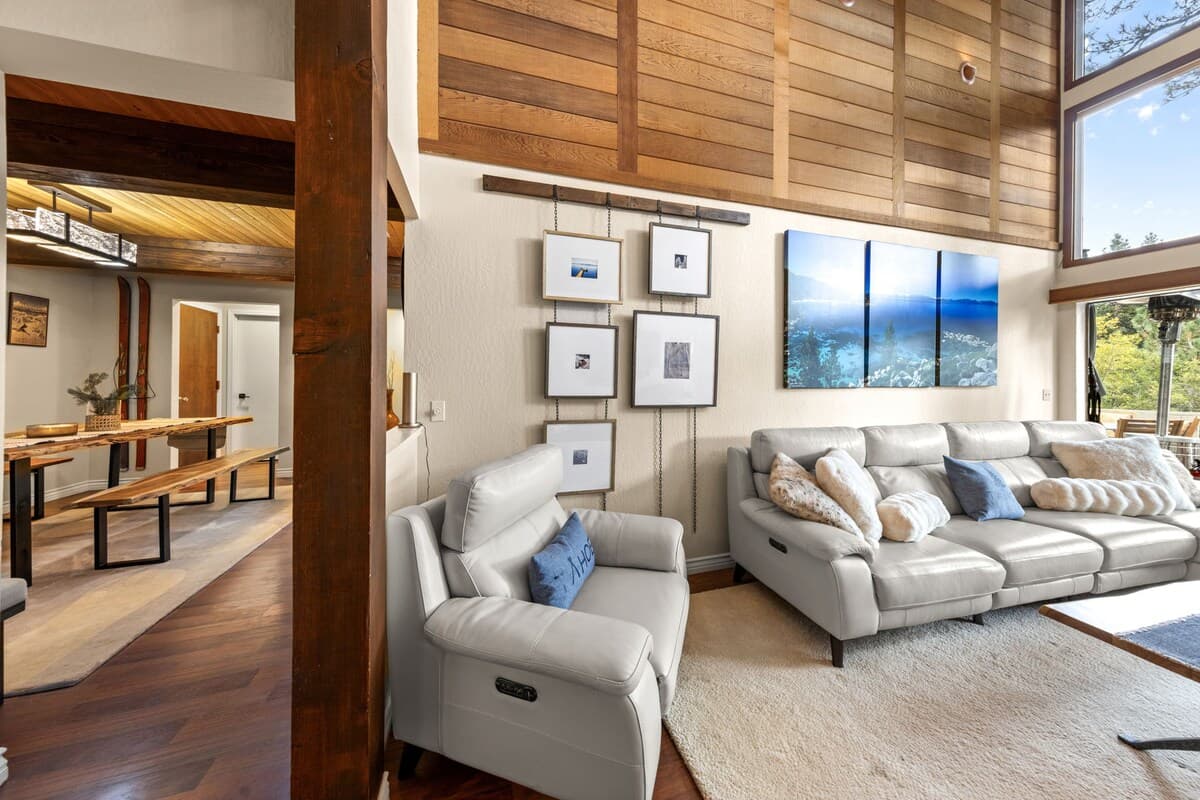 Home in Incline Village · ★5.0 · 2 bedrooms · 3 beds · 2 private baths - Photo 4