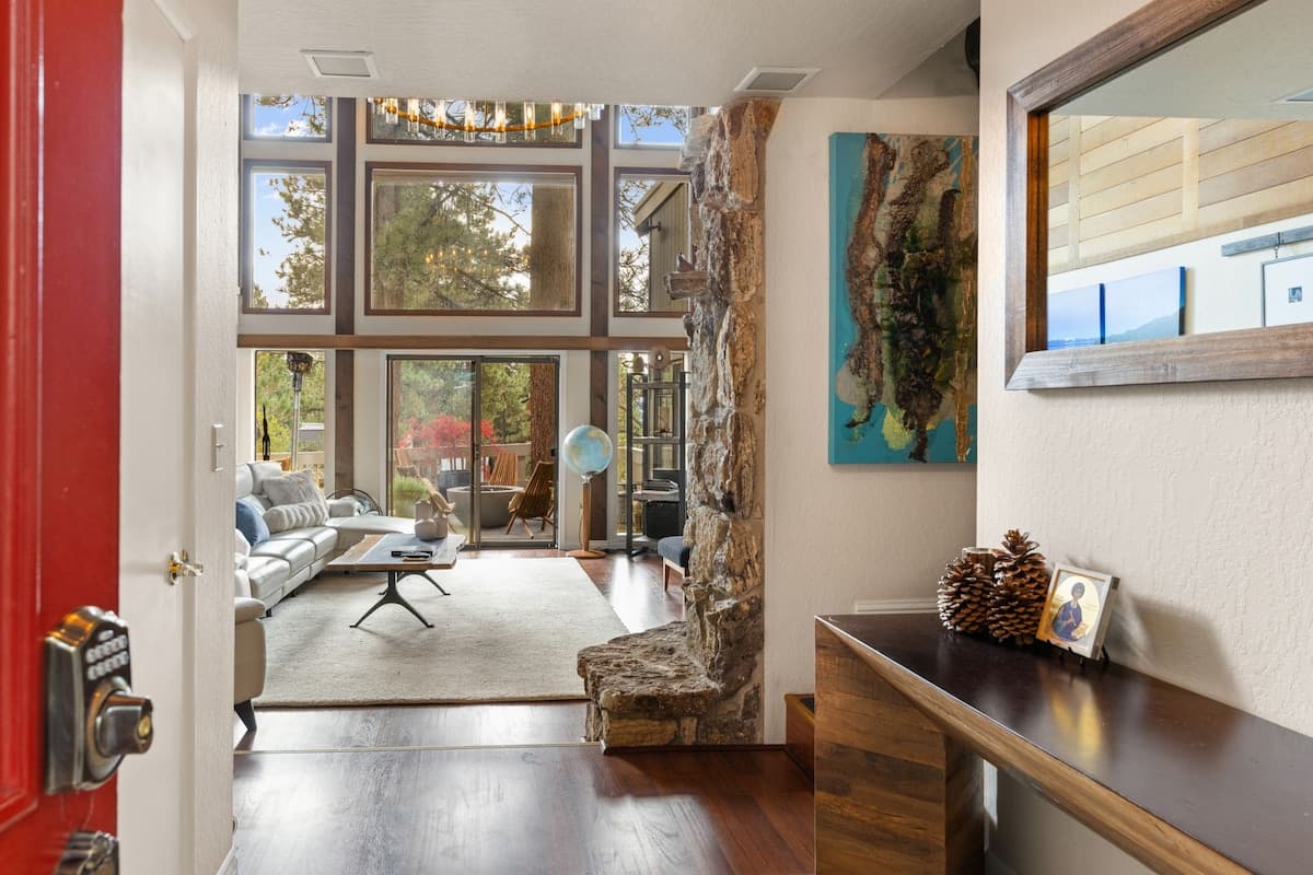 Home in Incline Village · ★5.0 · 2 bedrooms · 3 beds · 2 private baths - Photo 5