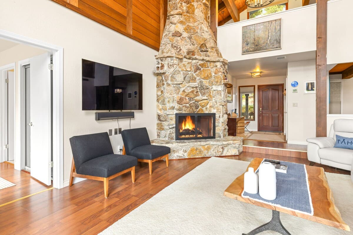 Home in Incline Village · ★5.0 · 2 bedrooms · 3 beds · 2 private baths - Photo 2