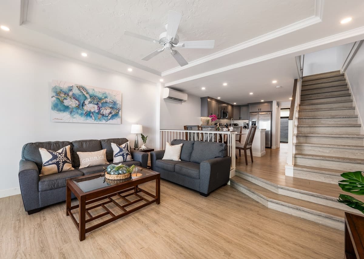 Condo in Lahaina · ★5.0 · 3 bedrooms · 5 beds · 2.5 private baths - Photo 2