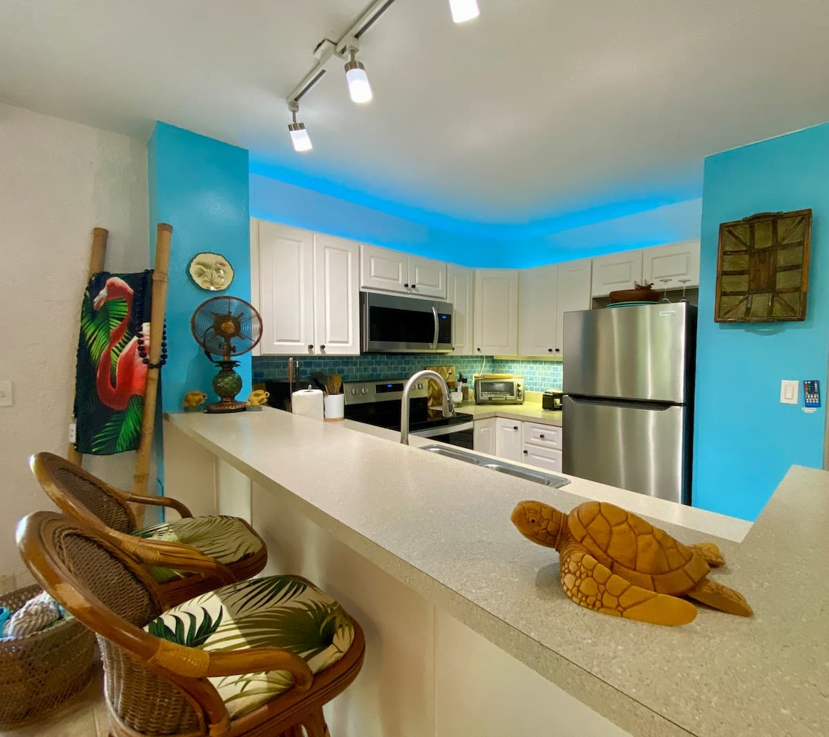 Condo in Kailua-Kona · ★4.96 · 1 bedroom · 1 bed · 1 bath - Photo 5