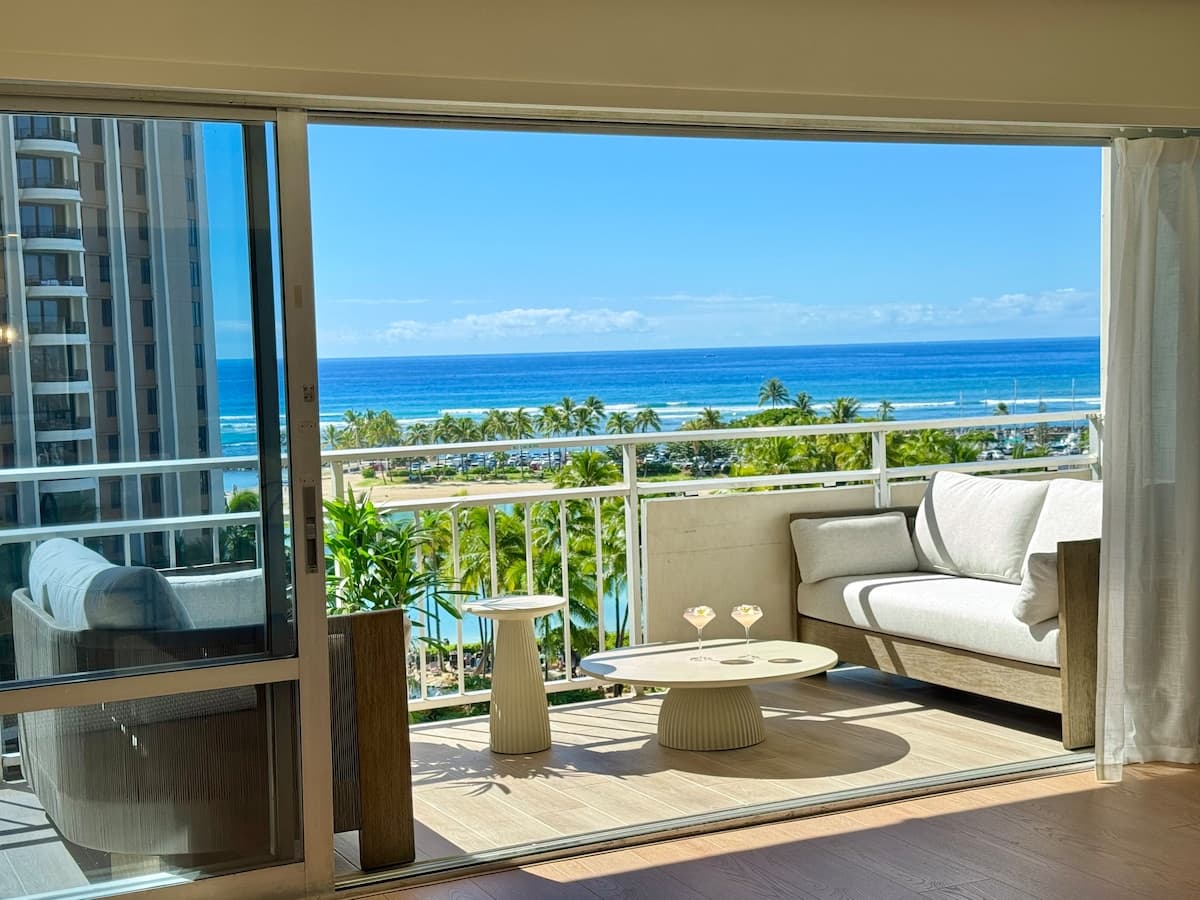 Condo in Honolulu · ★4.92 · 1 bedroom · 2 beds · 1 private bath - Photo 3