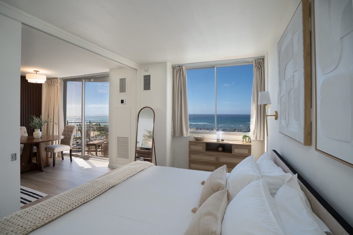 Low-Toxic | Oceanfront Getaway | Free Parking - Photo 1
