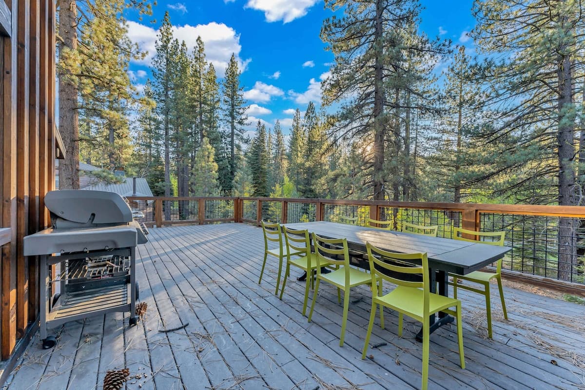 Northstar Cabin, Hot Tub & Free Shuttle to Slopes - Photo 4