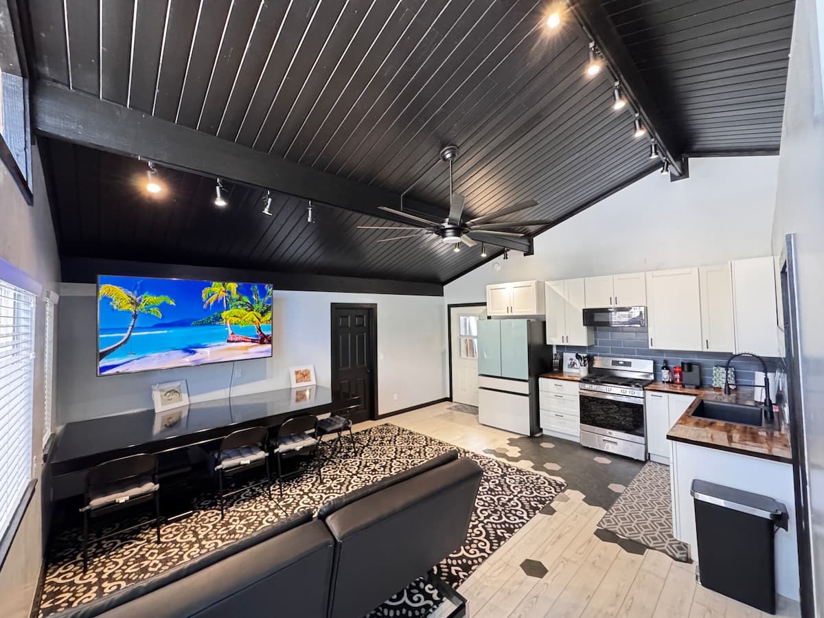 Modern Private 1BR Apt on Family Homestead • Kona - Photo 2