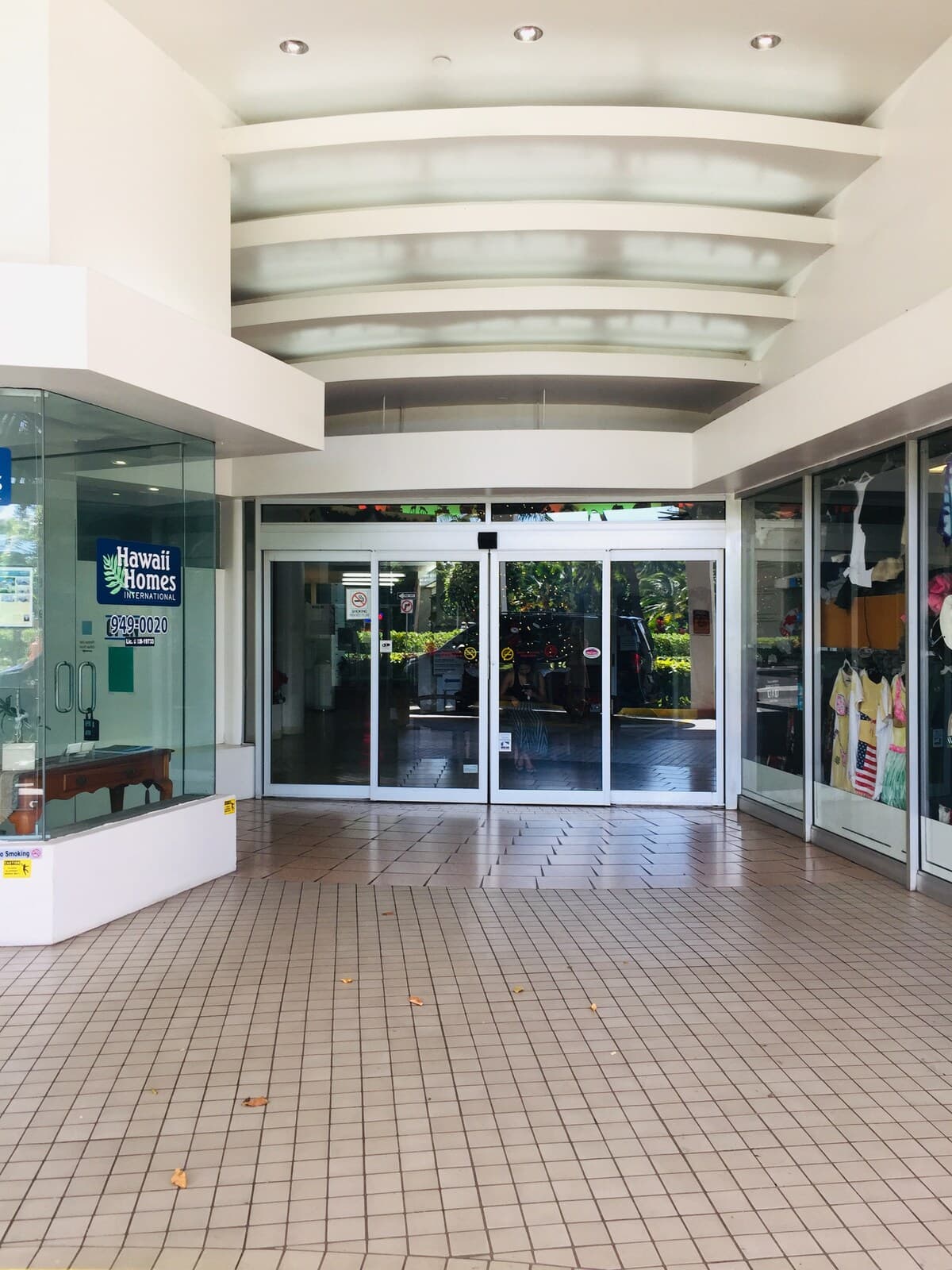 Modern Studio Waikiki Beach - Photo 3